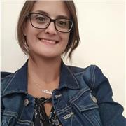 Laureata in lingue con il massimo dei voti impartisce lezioni private di inglese, francese e tutte le materie umanistiche a studenti di elementari, medie, superiori e universitari